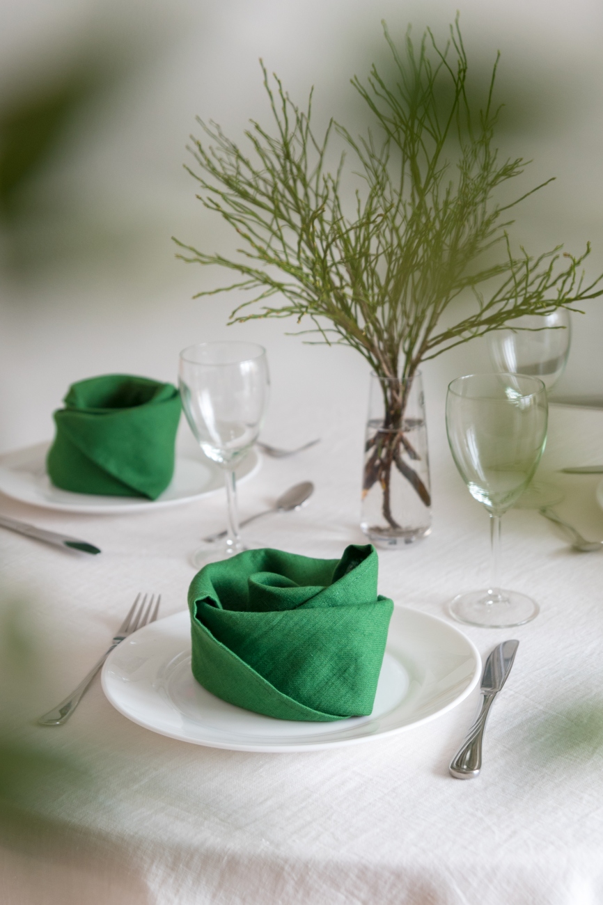 Green wahed linen napkins