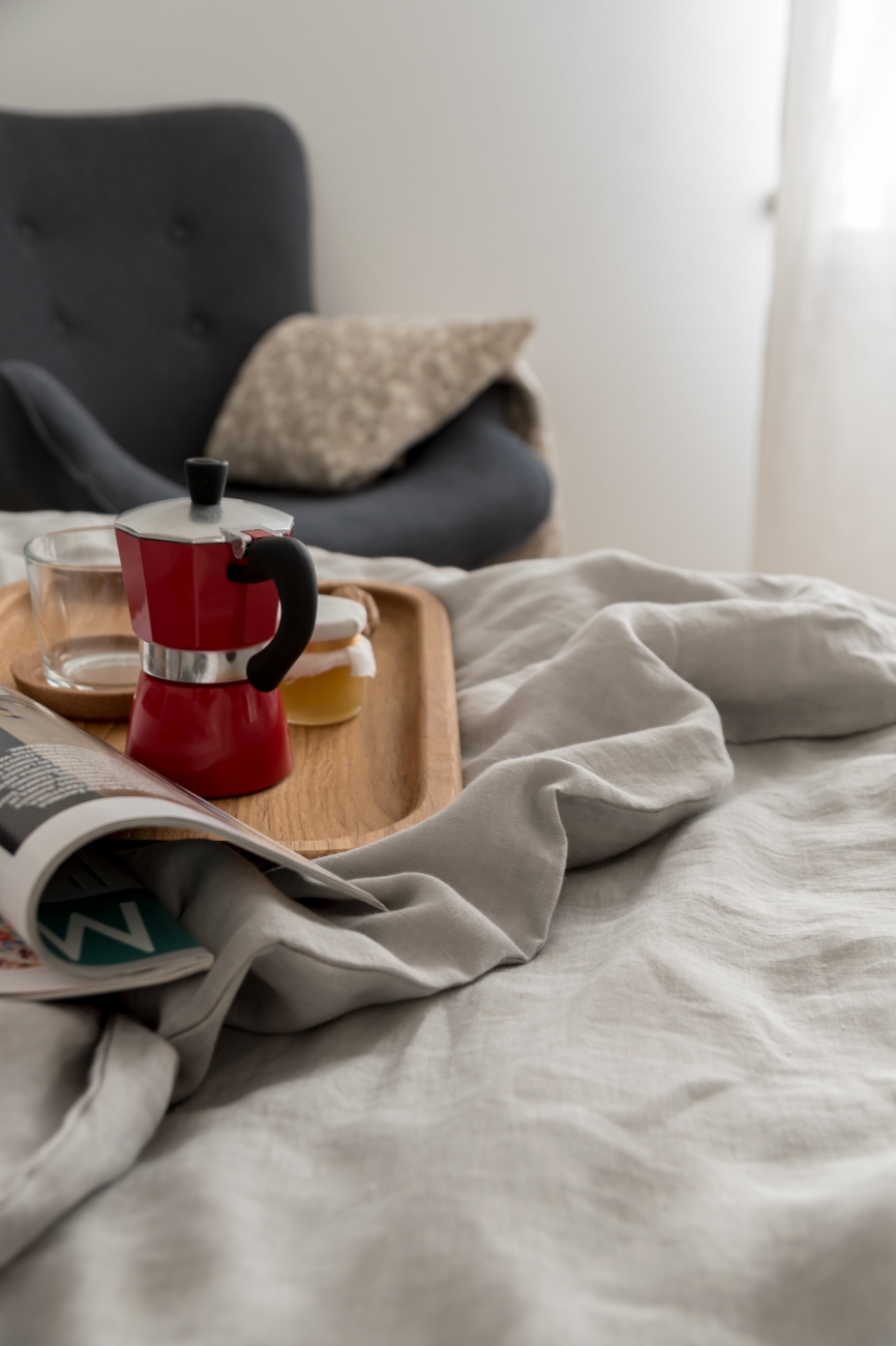 Light grey linen bedding set