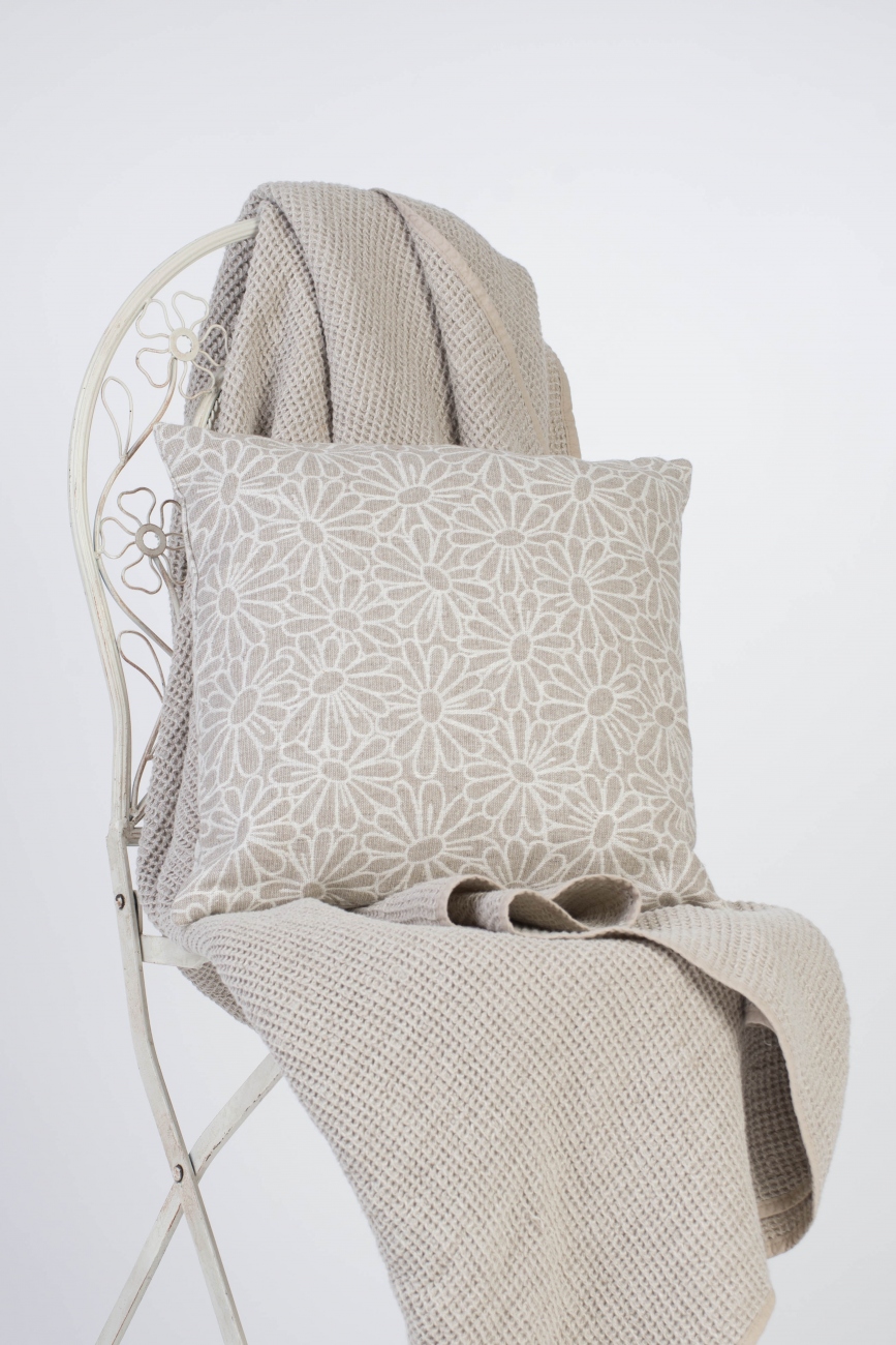 Linen throw pillow cover with bubble pattern