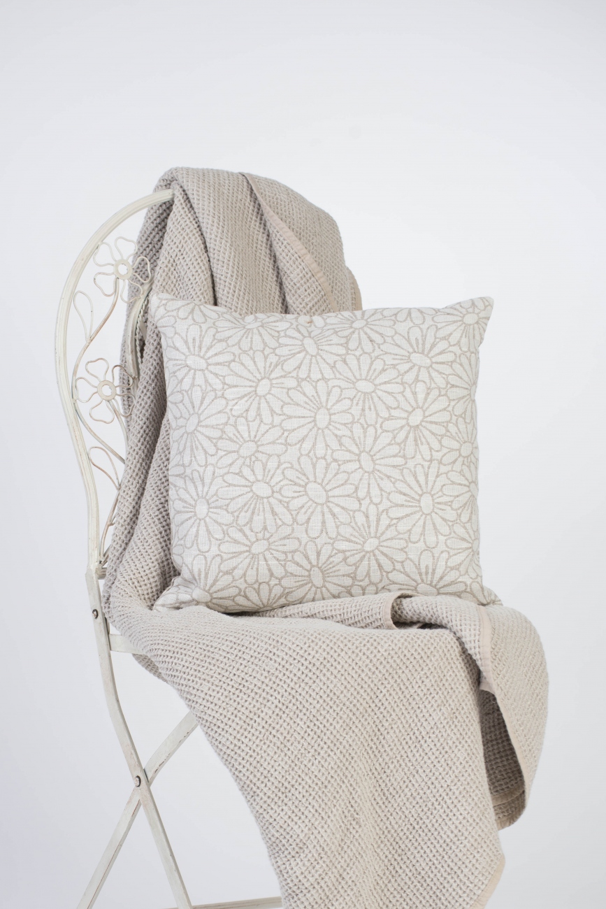 Linen throw pillow cover with camomile pattern