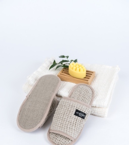Natural waffle linen slippers