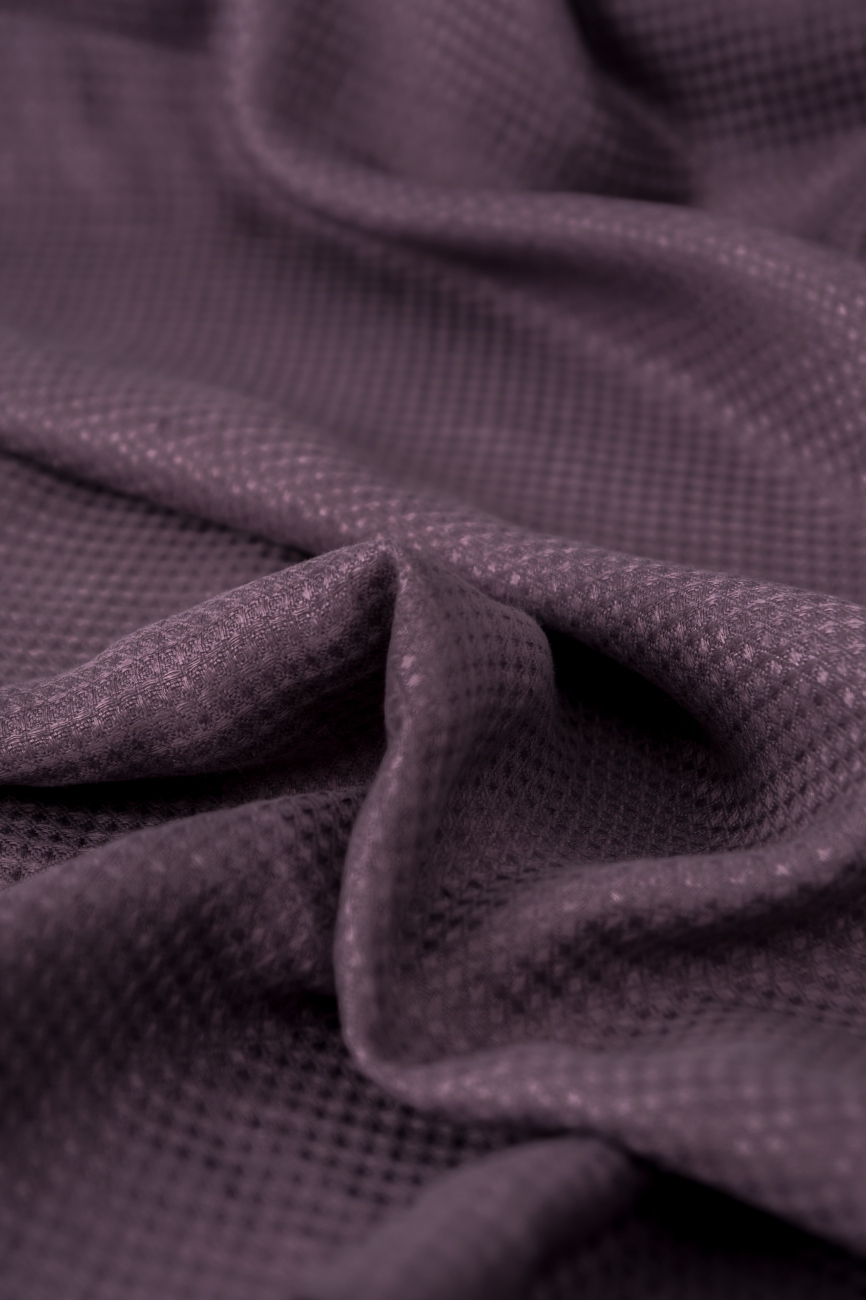Midweight waffle linen fabric in plum