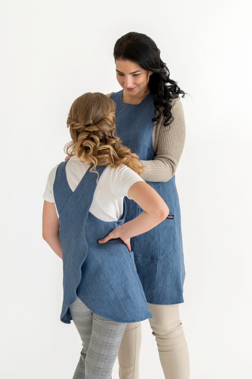 Mother & child cross-back apron set
