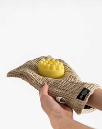 Natural waffle linen wash glove