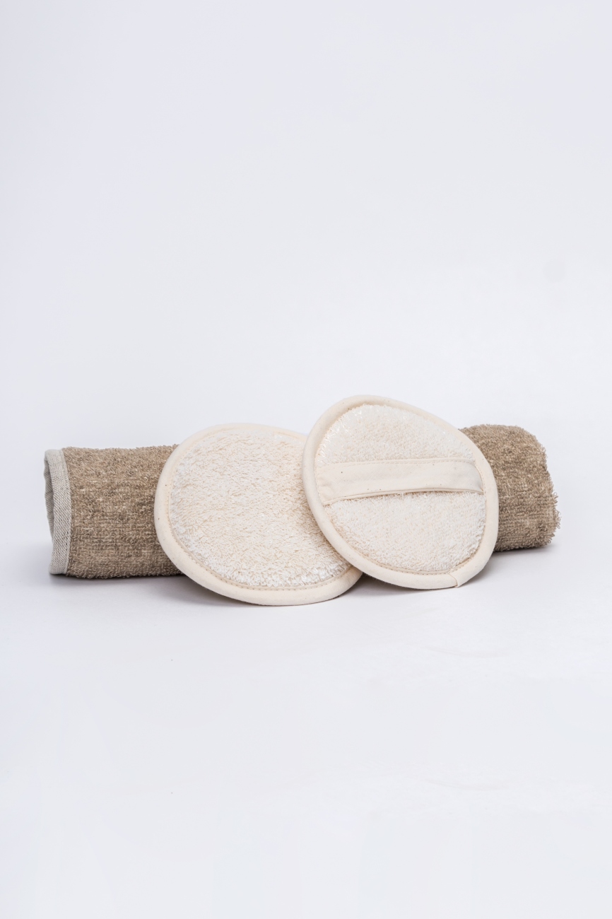 Set of 2 natural shower pads from linen cotton blend