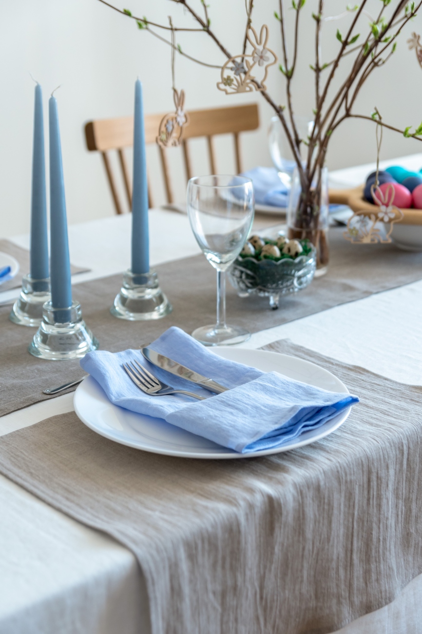 Set of washed linen napkins in cornflower blue