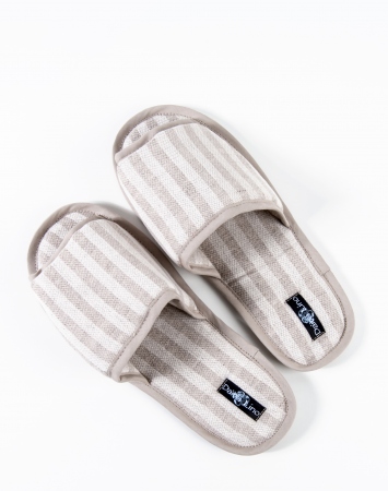 Striped jacquard linen blend bath slippers