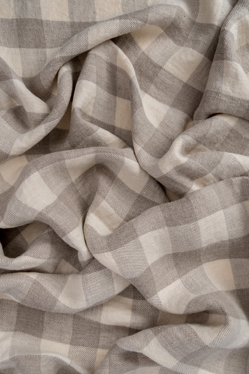 Washed midweight linen twill in buffalo check